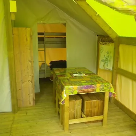 Camping Les Poutiroux 3*