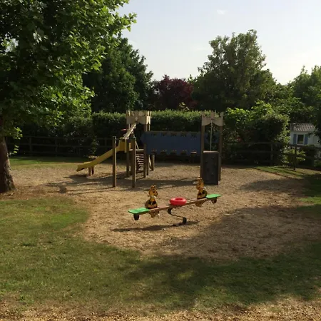 Camping Les Poutiroux 3* Limeuil