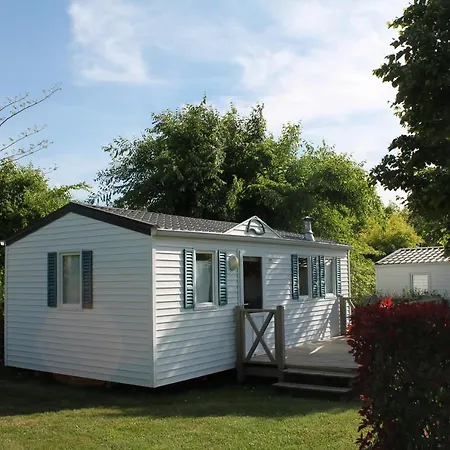 캠프장 Camping Les Poutiroux 3*