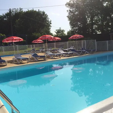 캠프장 Camping Les Poutiroux Limeuil